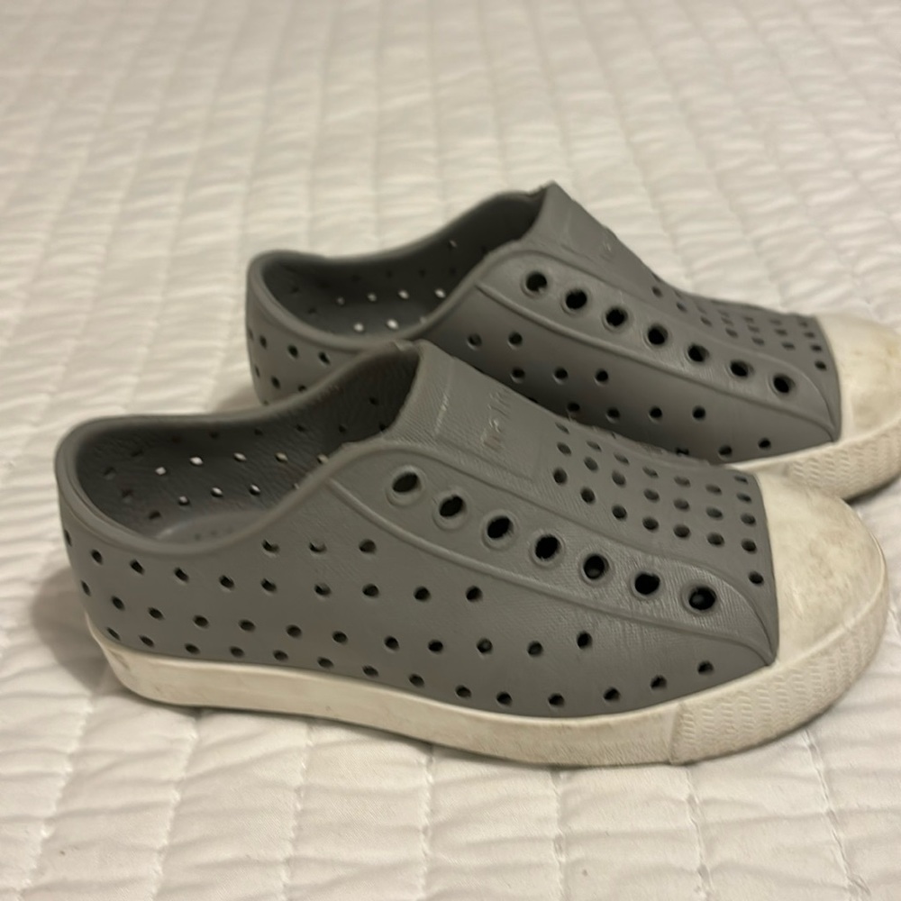 Natives size 10